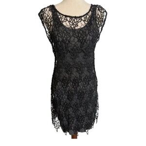 Anthropologie HD in Paris Size 4 Black
Lace Overlay Dress Cocktail